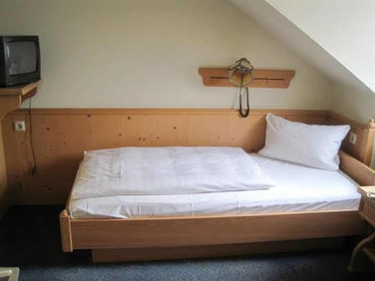Hotel Loewen 란데르자커 외부 사진
