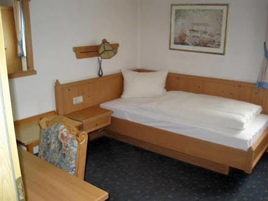 Hotel Loewen 란데르자커 외부 사진